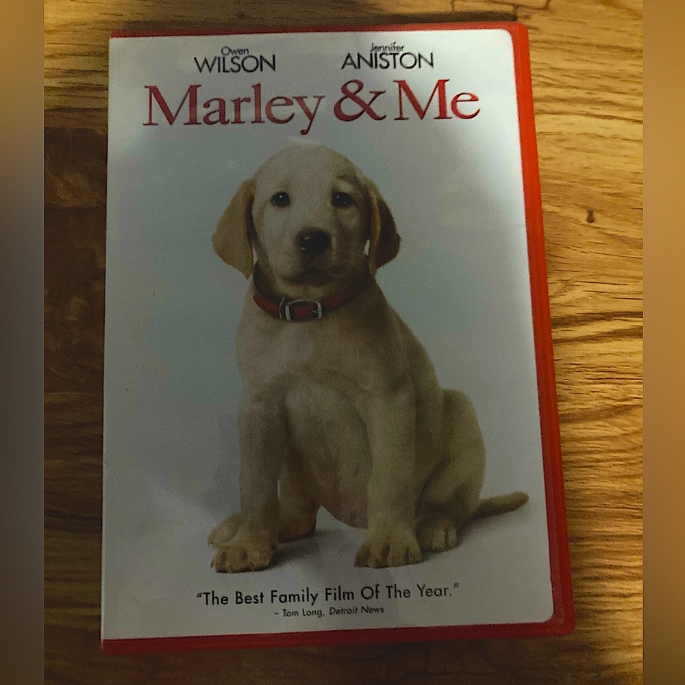 Marley and Me DVD movie with Jennifer Aniston and Owen Wilson